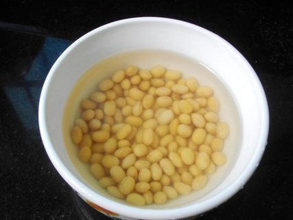 黃豆煮水喝有禁忌嘛？黃豆煮水的功效與作用禁忌