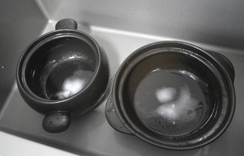 砂鍋第一次使用要注意什么？新砂鍋首次使用注意事項(xiàng)