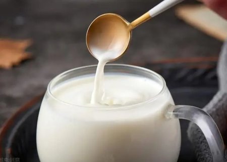 牛初乳有什么功效？牛初乳的功效與作用