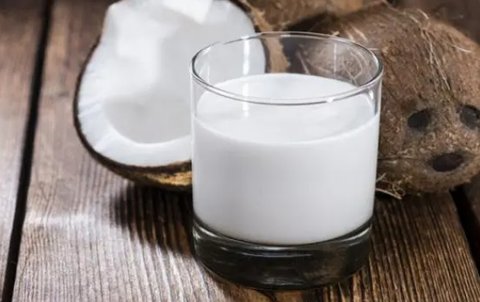椰奶有什么功效和作用？椰奶的功效與作用及營(yíng)養(yǎng)價(jià)值