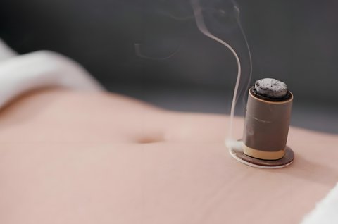 哪些人不適合做艾灸？8種人千萬(wàn)不能艾灸
