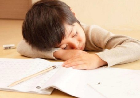 天生睡眠少的孩子智商高嗎？探究睡眠與智力的聯(lián)系