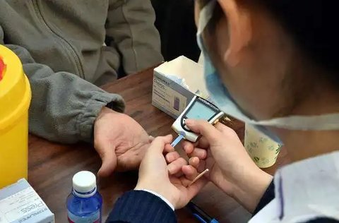 睡眠不足為什么會引起糖尿??？糖尿病和睡眠的關(guān)系
