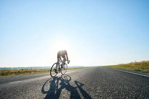 騎行10公里相當(dāng)于跑步多少米？騎行和跑步的運(yùn)動量對比