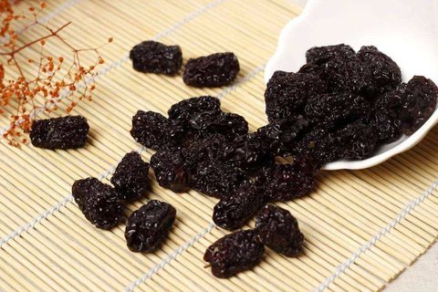 黑棗對(duì)身體有什么好處？黑棗的功效與作用及食用方法