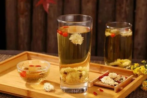 菊花泡茶搭配什么最好？菊花泡茶的最佳8種搭配