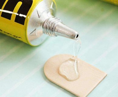萬能膠用什么可以快速去除？萬能膠去除最快方法