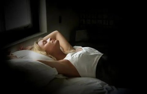 經(jīng)常做夢和很少做夢誰睡眠質(zhì)量好？做夢的睡眠質(zhì)量是好是壞？